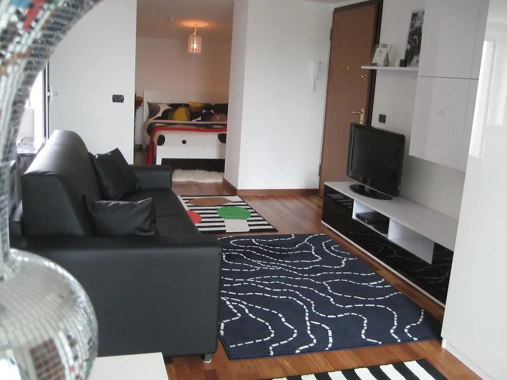 Apartmán New Luxury Attic Santa Giulia Expo Milán